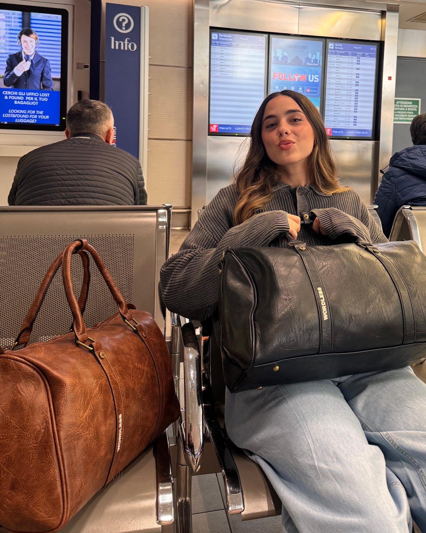 WORDLESS Duffle Bag 01