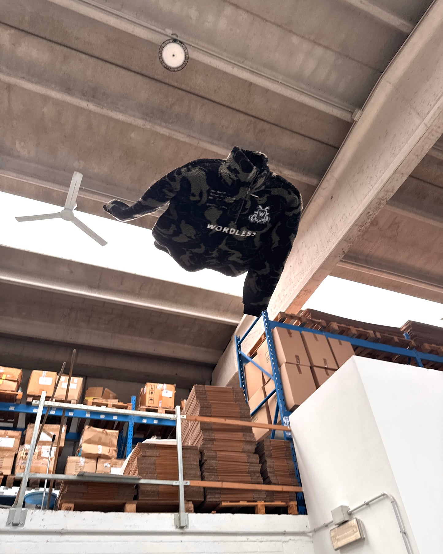 WORDLESS ICONIC TEDDY HALF ZIP PULLOVER