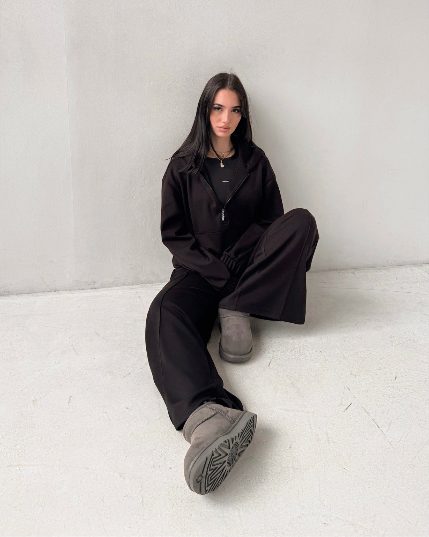 WORDLESS Womans Everyday Half-Zip Hoody 01