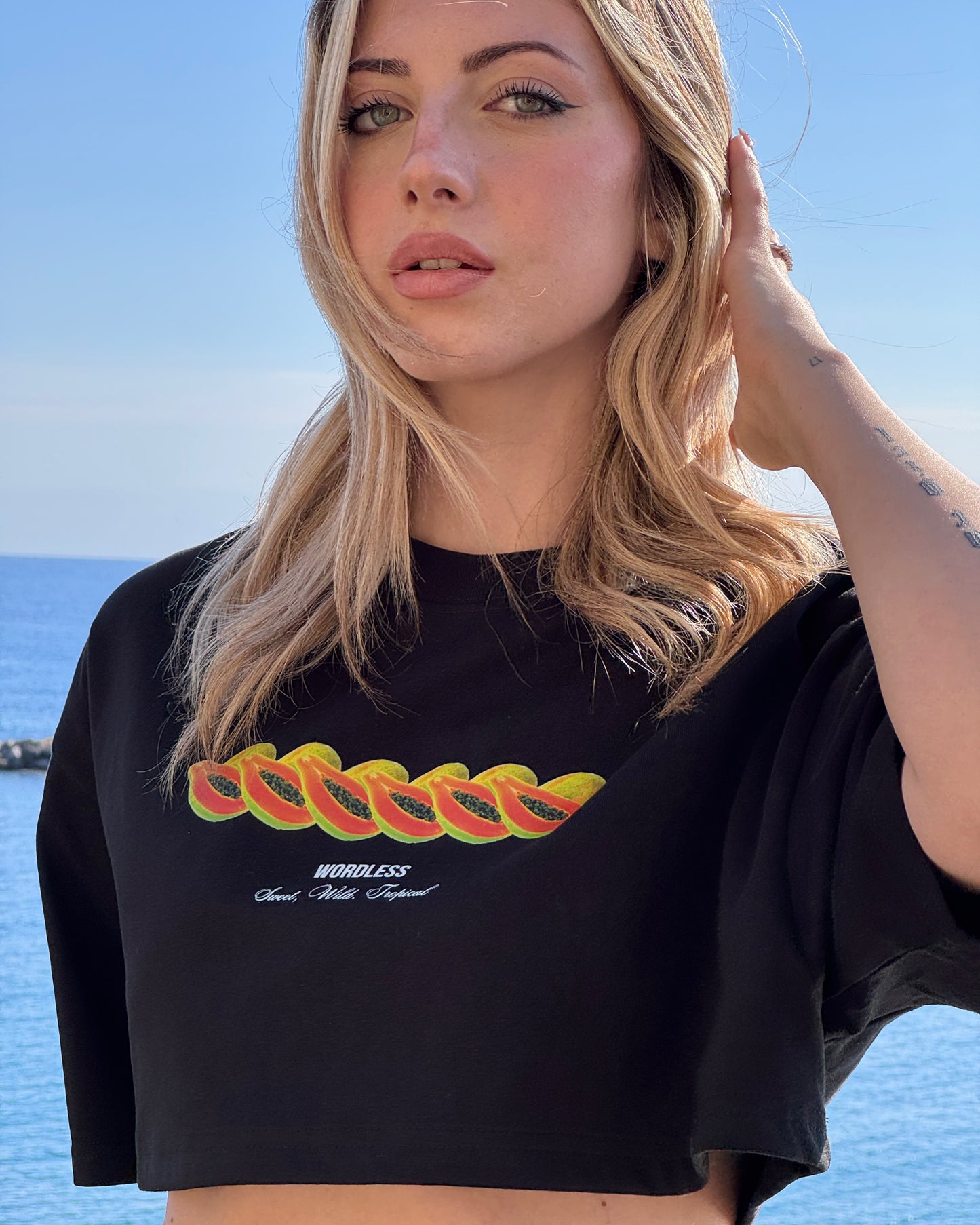 WORDLESS WOMAN'S PAPAYA ULTRA-BOXY TEE 300