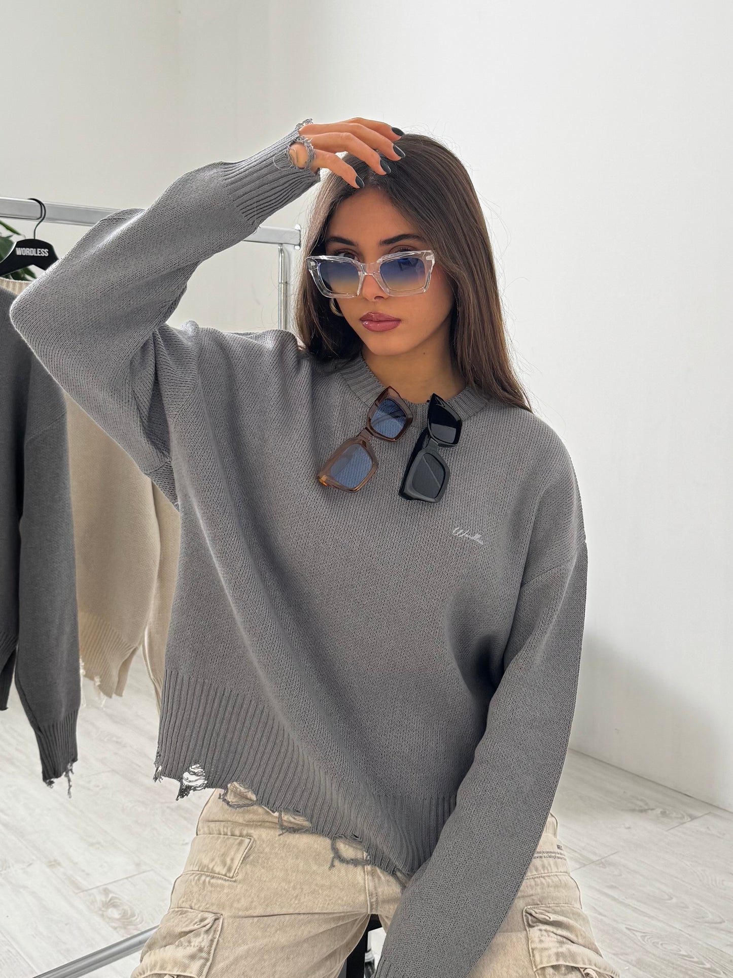 WORDLESS DESTROYED SWEATER I