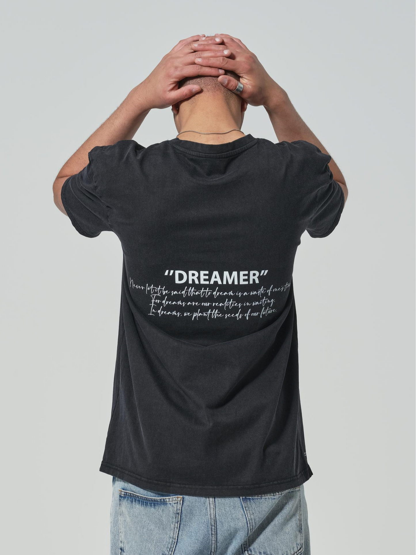 WORDLESS DREAMER WASHED OVERSIZE TEE