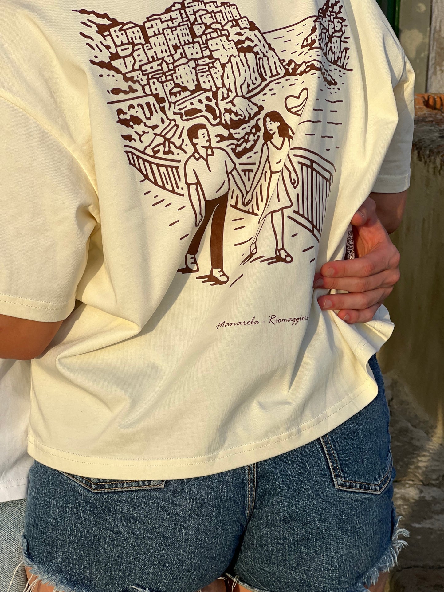 WORDLESS AMORE BOXY TEE 300