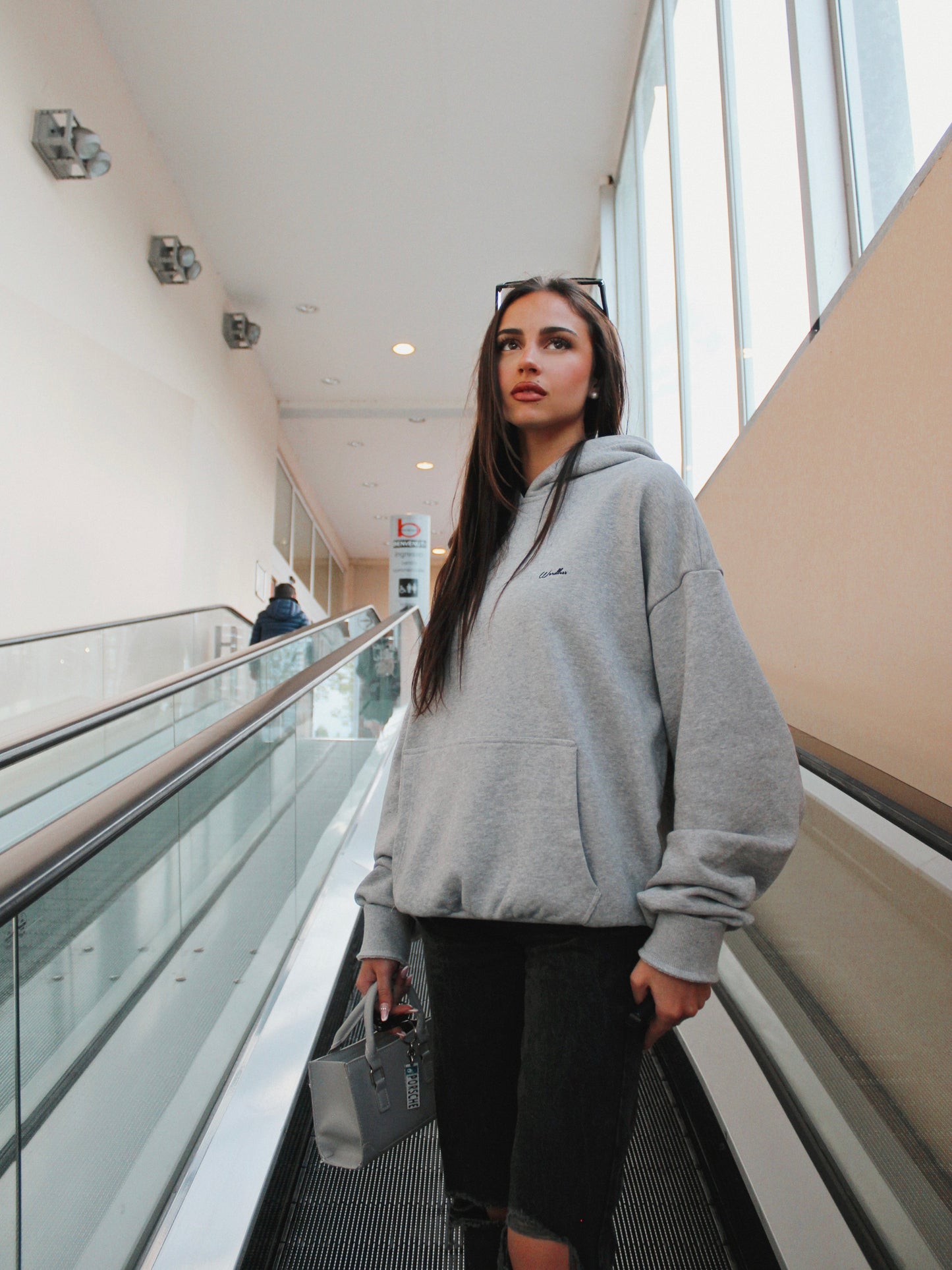 WORDLESS TRAVEL HOODY 400