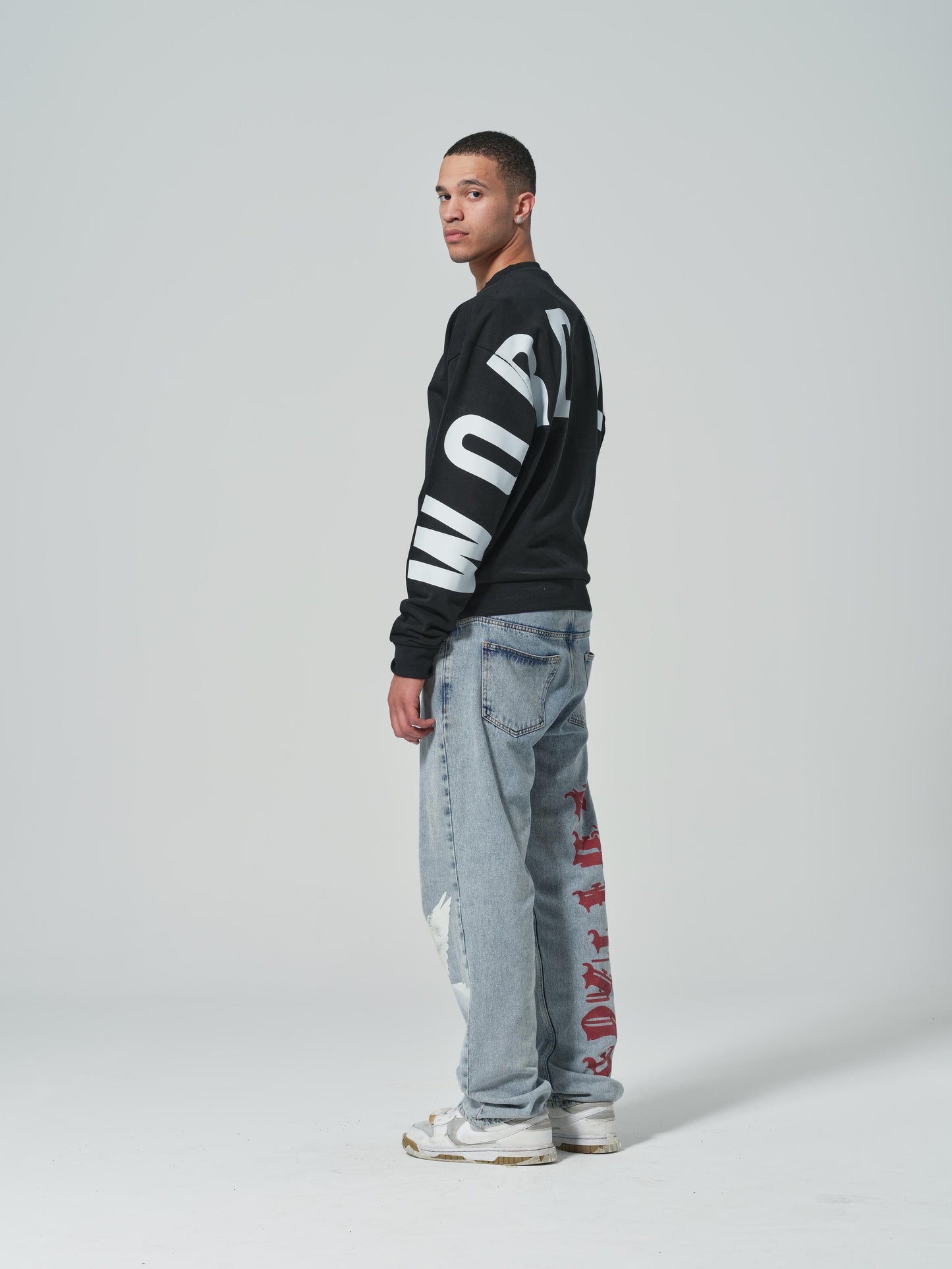 WORDLESS BOY RETRÒ CREWNECK 400