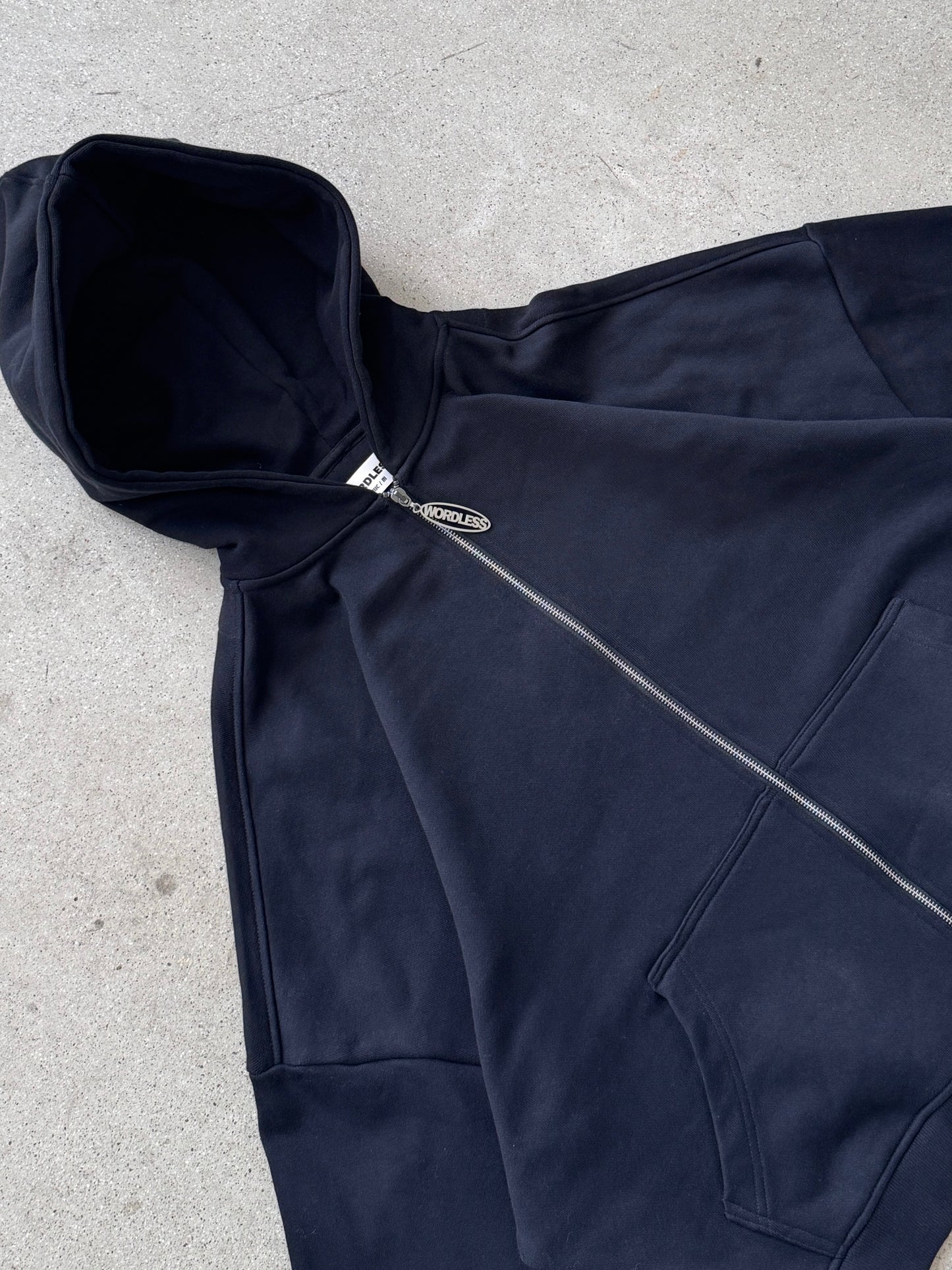 WORDLESS ICONIC Zip Hoody 400