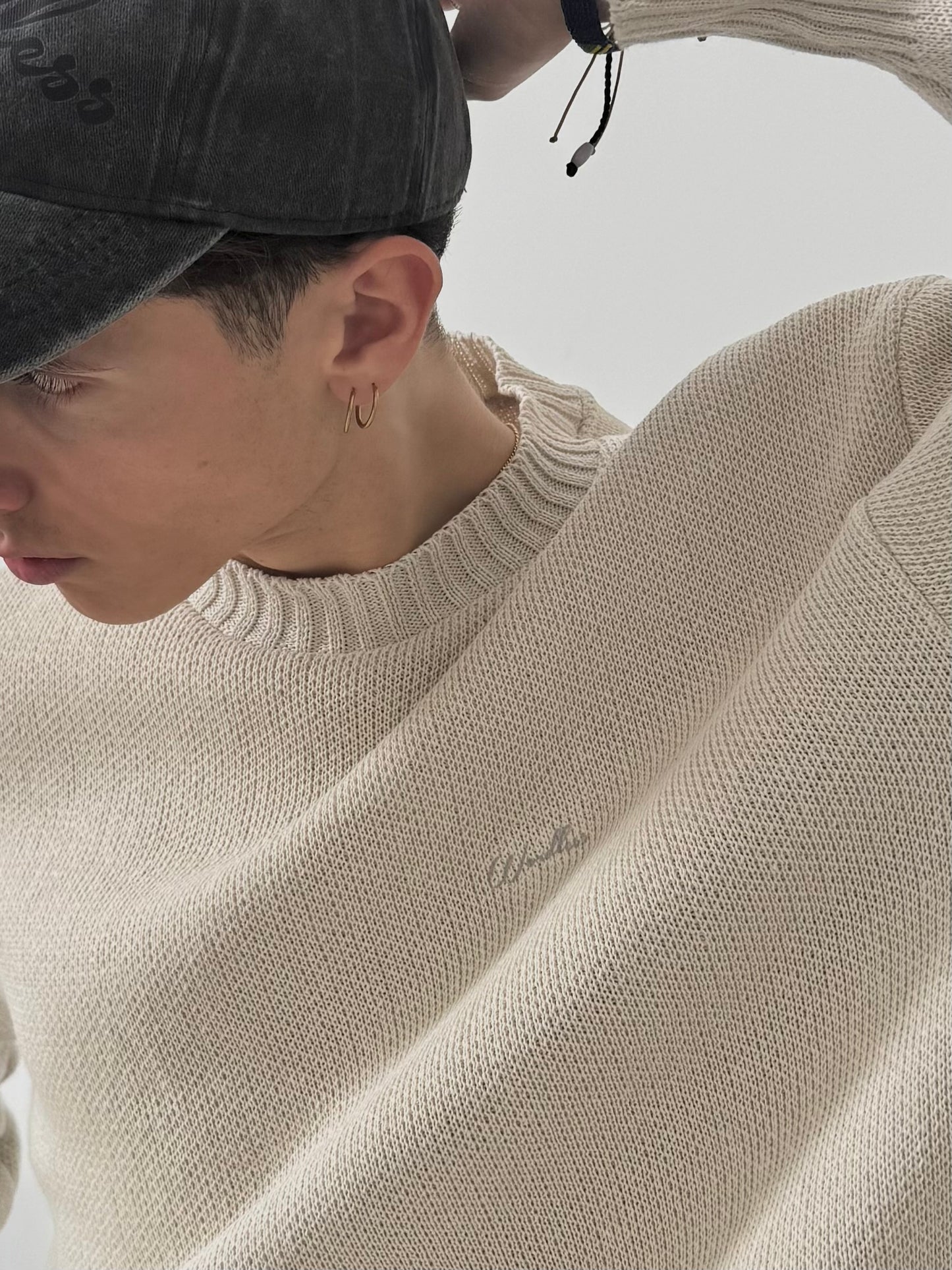 WORDLESS DESTROYED SWEATER I