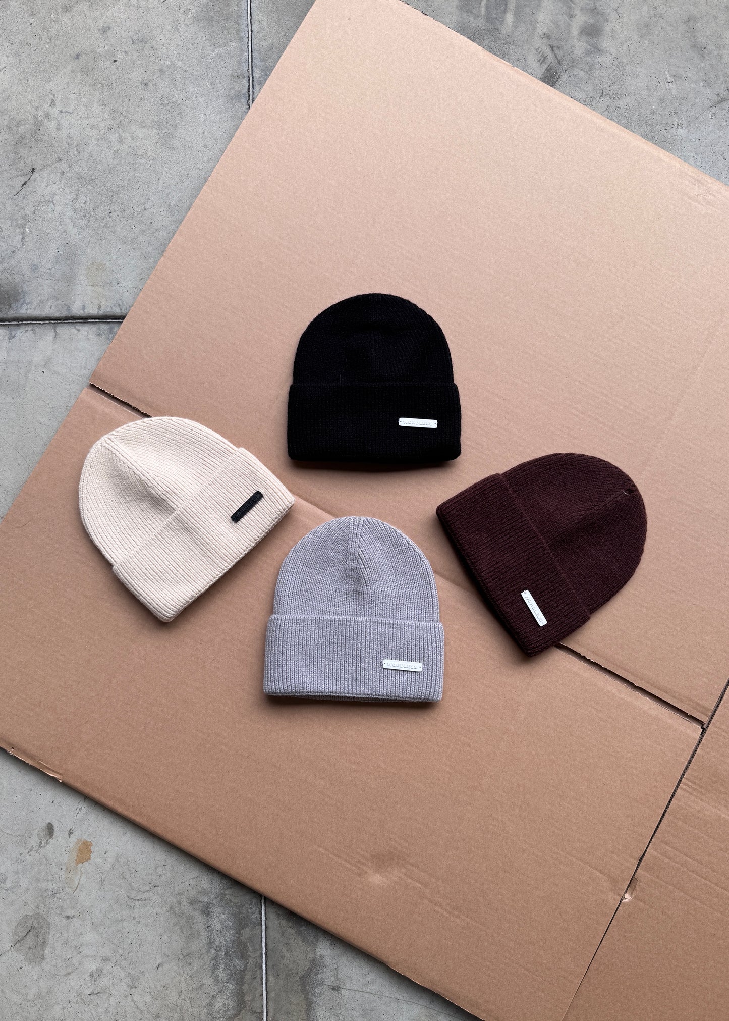 WORDLESS PARIS Ribbed Beanie