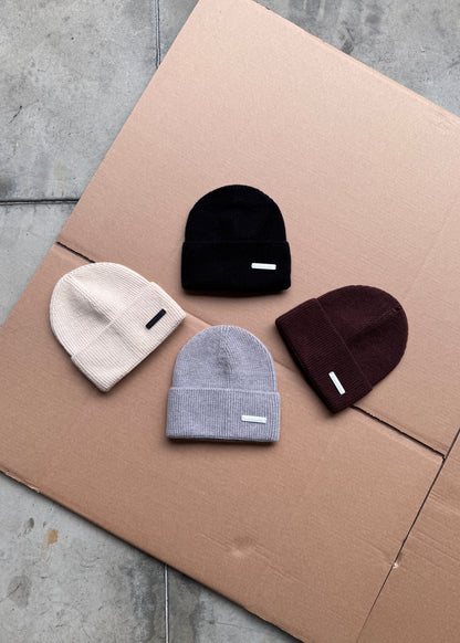 WORDLESS PARIS Ribbed Beanie