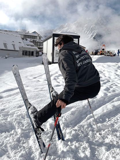 WORDLESS BRUNETTE HOODY 450