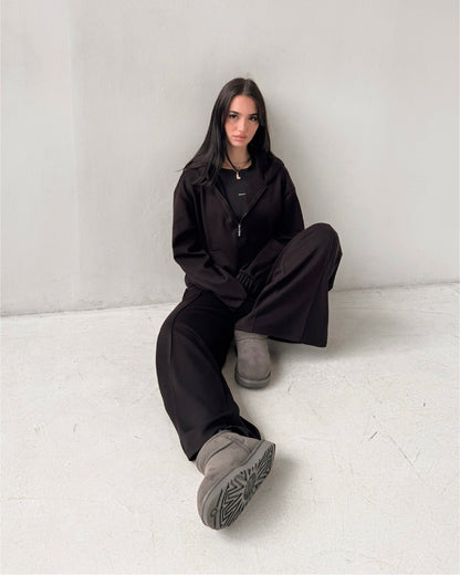 WORDLESS Womans Everyday Half-Zip Hoody 01