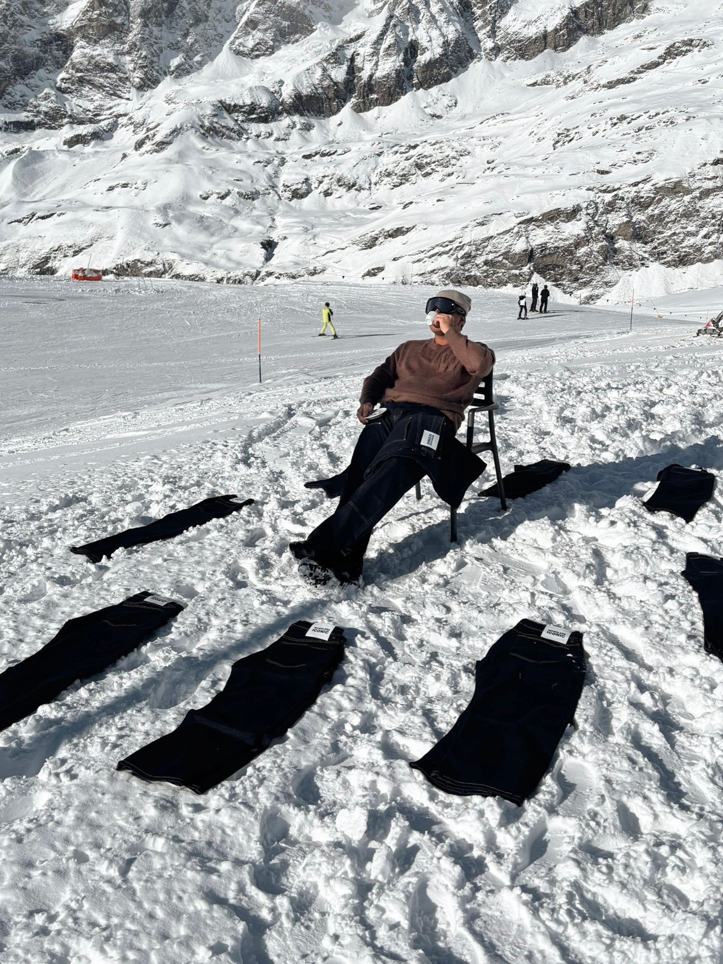 WORDLESS APRÉS-SKI CARPENTER DENIM