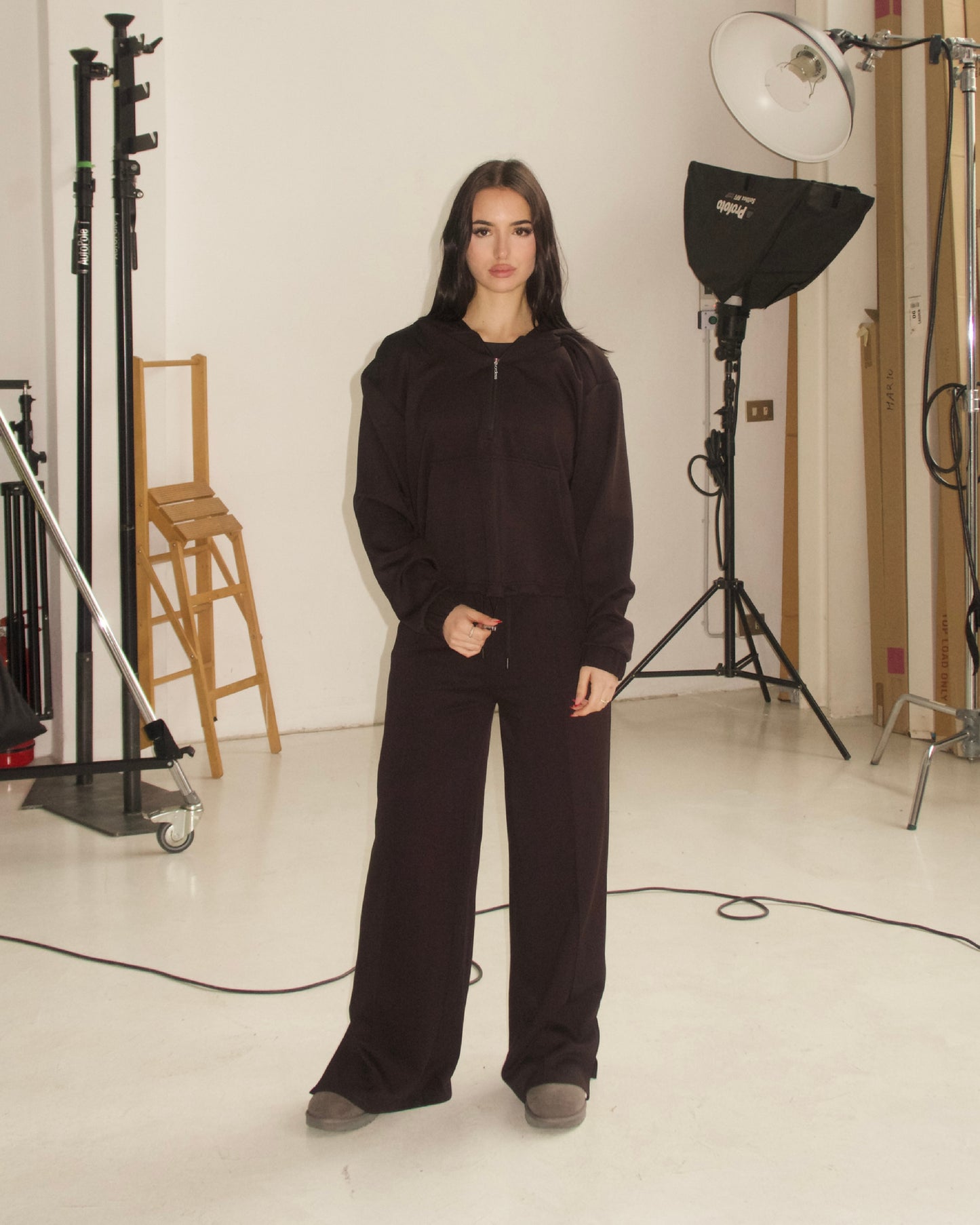 WORDLESS Womans Everyday Half-Zip Hoody 01